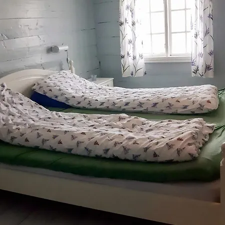 5 Person In